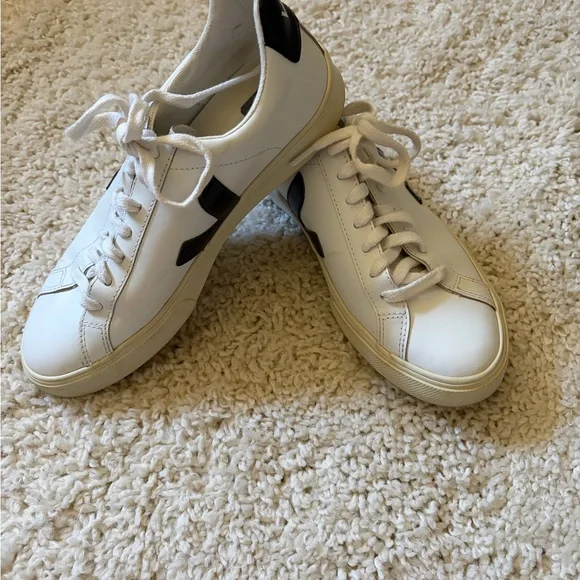 Veja Esplar Size 7 - Picture 3 of 4